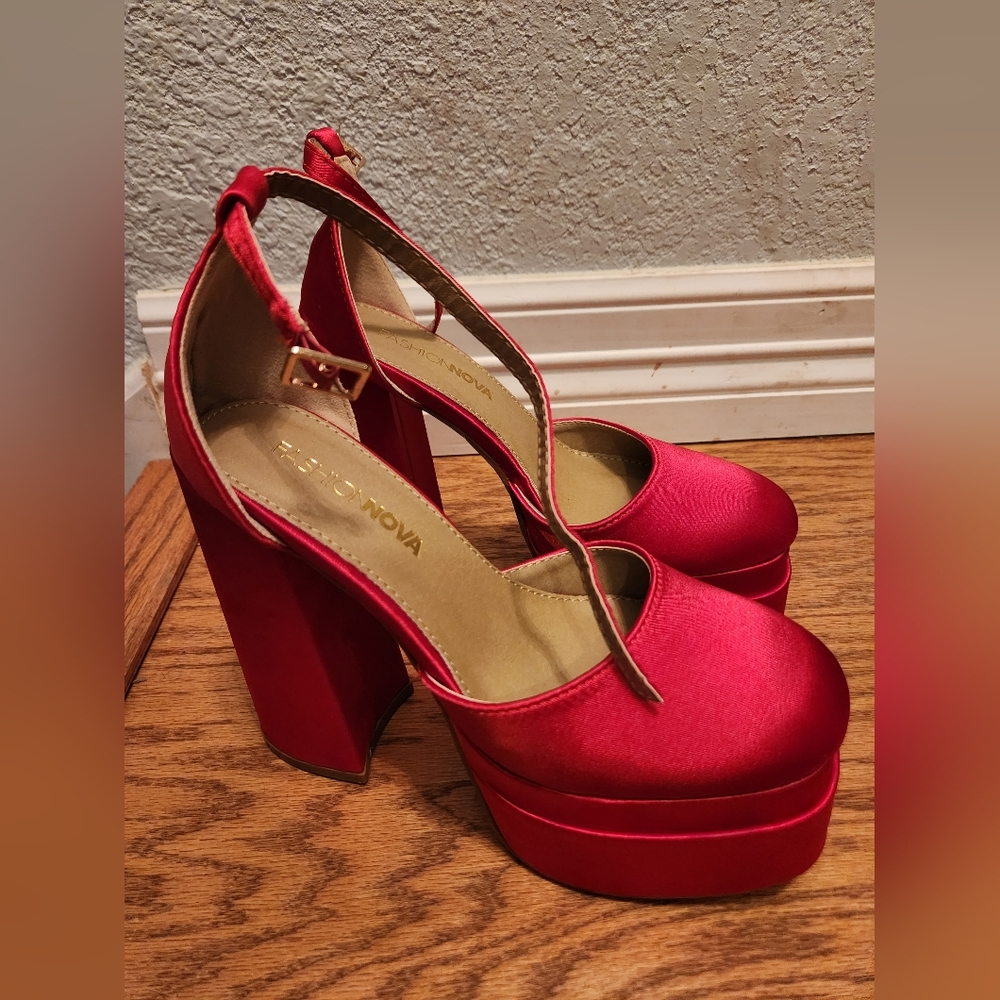 Platform heels